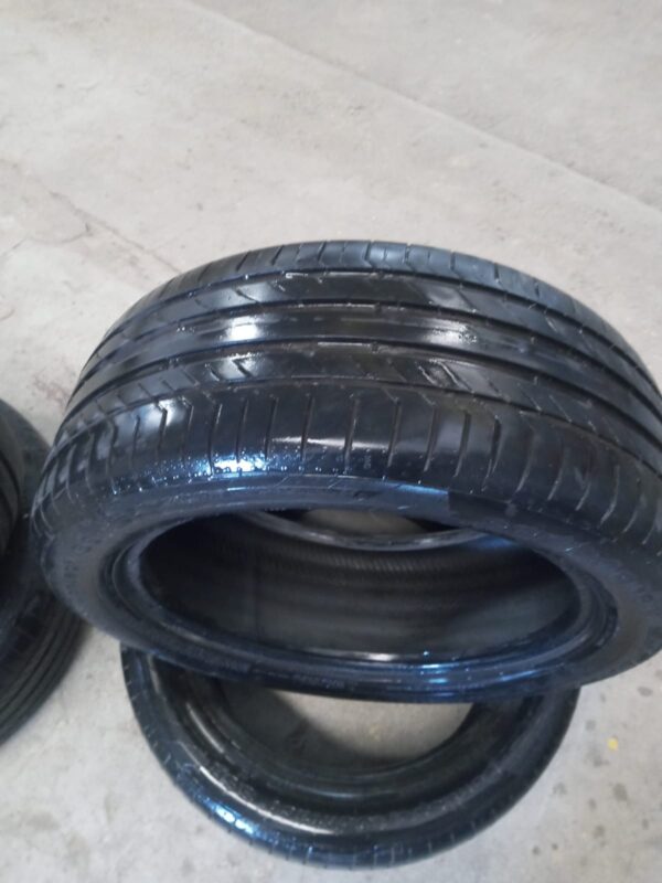CONJUNTO DE PNEUS RUNFLAT 235/50 R 18 CONTINENTAL - Image 2