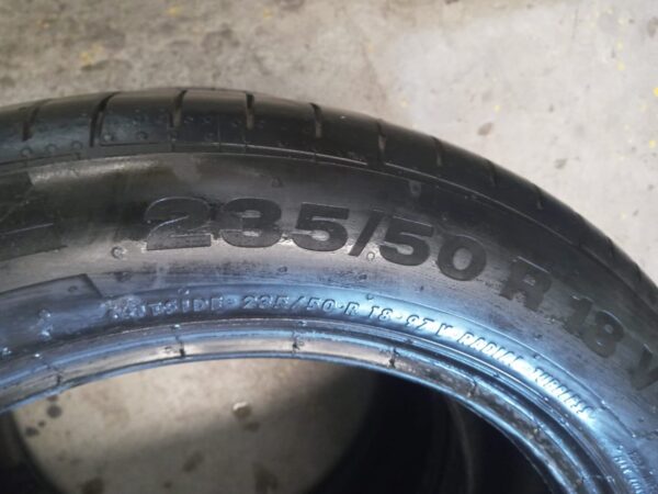 CONJUNTO DE PNEUS RUNFLAT 235/50 R 18 CONTINENTAL - Image 3